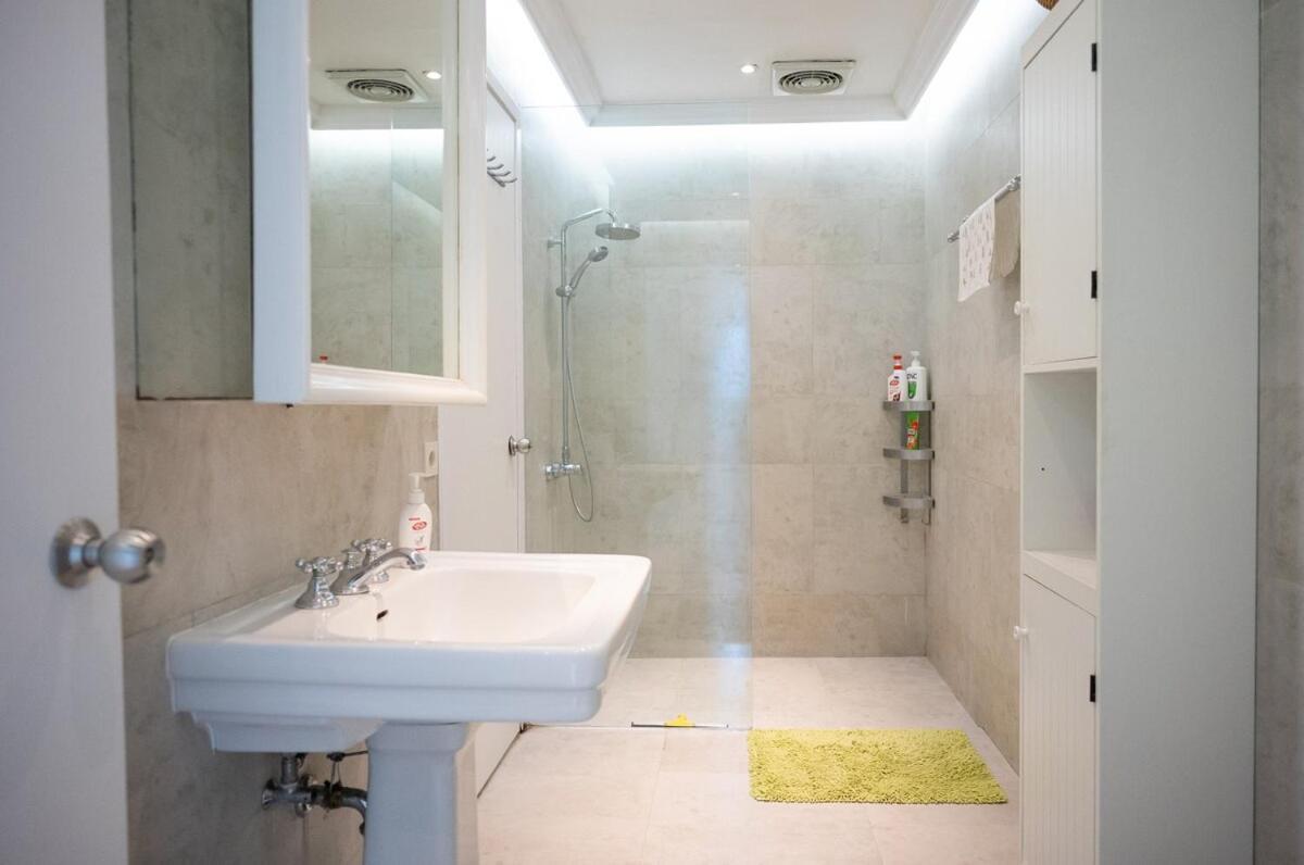 Nordic Style In Downtown Apartemen